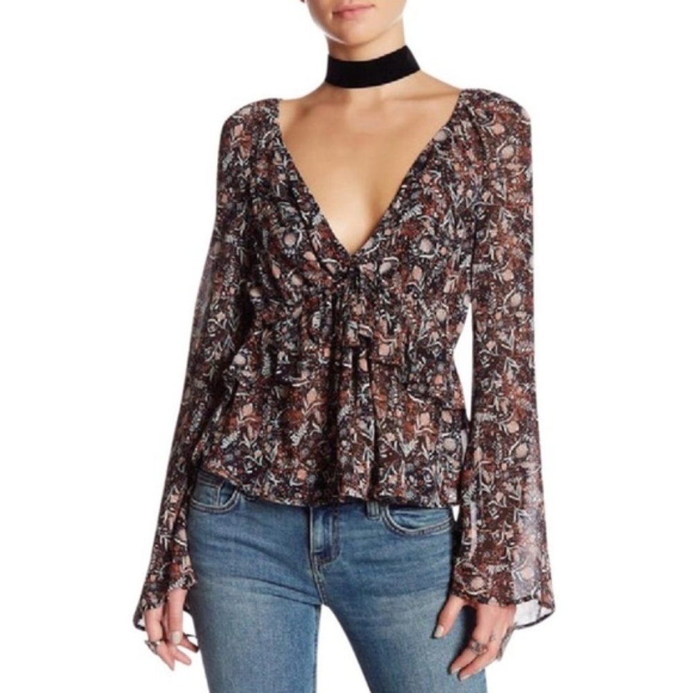 Free People Uptown Black Floral  Top~L~Preowned